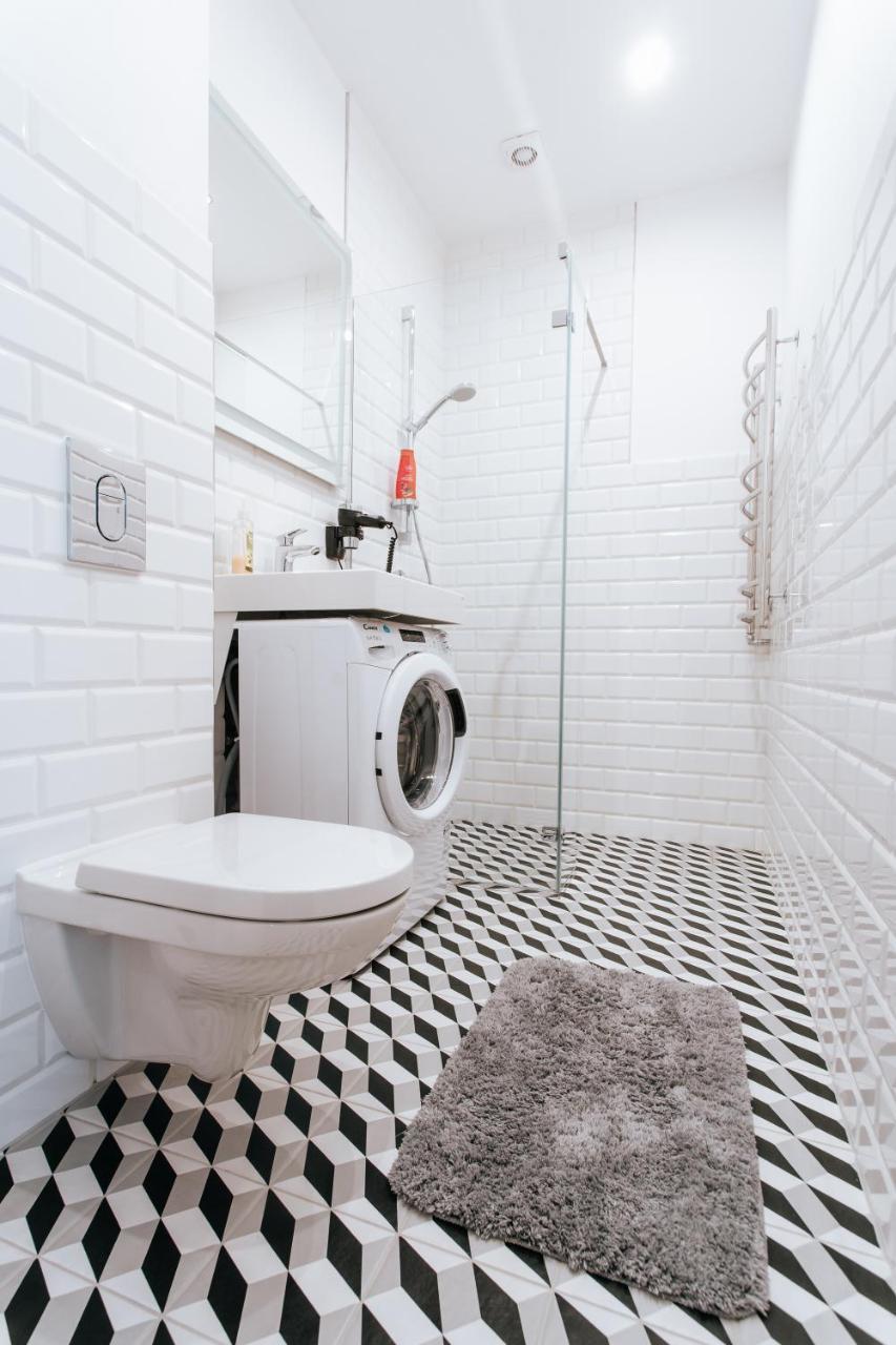 Stylish Latvian-Style Studio Apartment Near City Center, Parks, Cafes & Public Transit Riga Luaran gambar