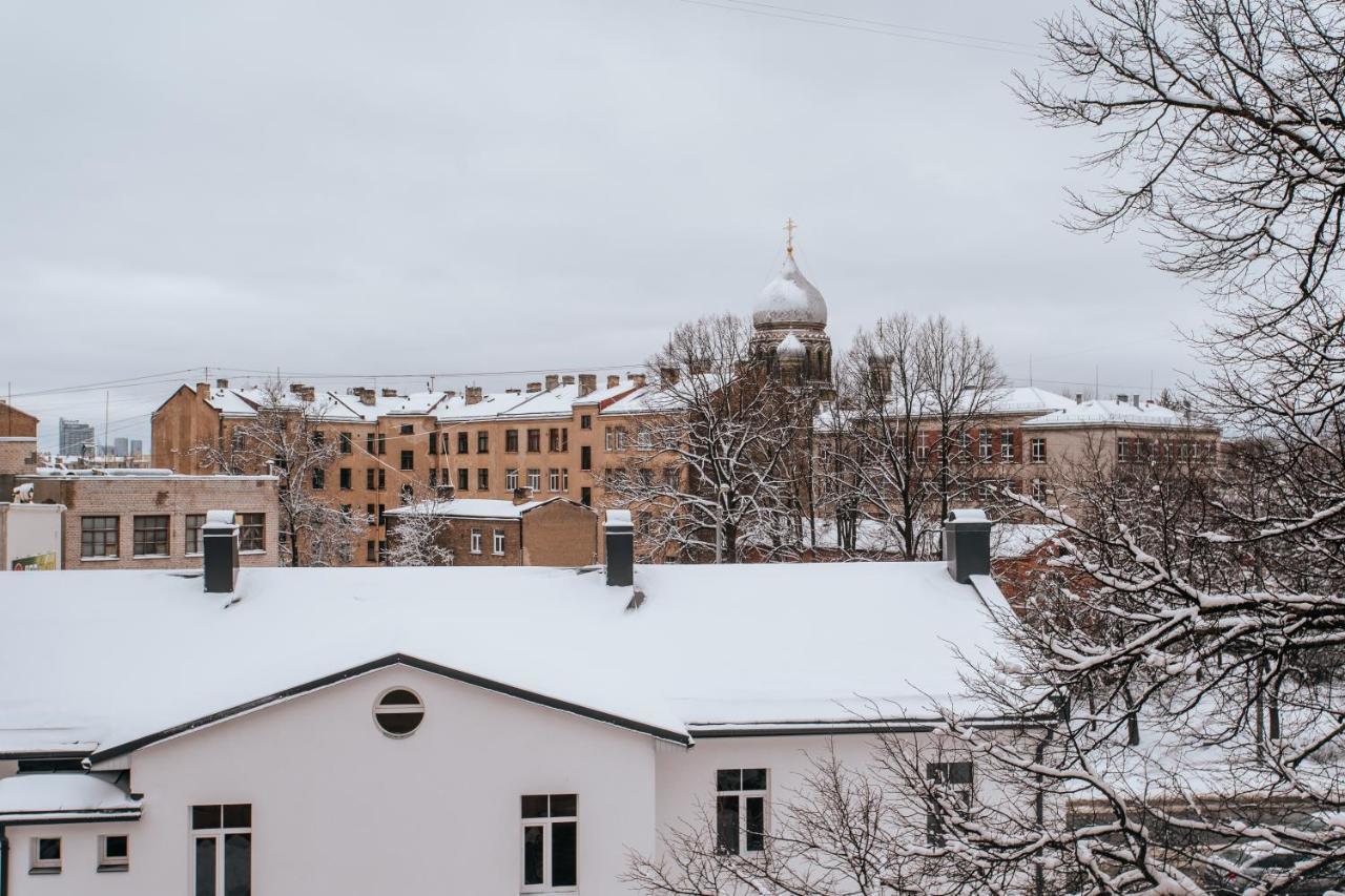 Stylish Latvian-Style Studio Apartment Near City Center, Parks, Cafes & Public Transit Riga Luaran gambar